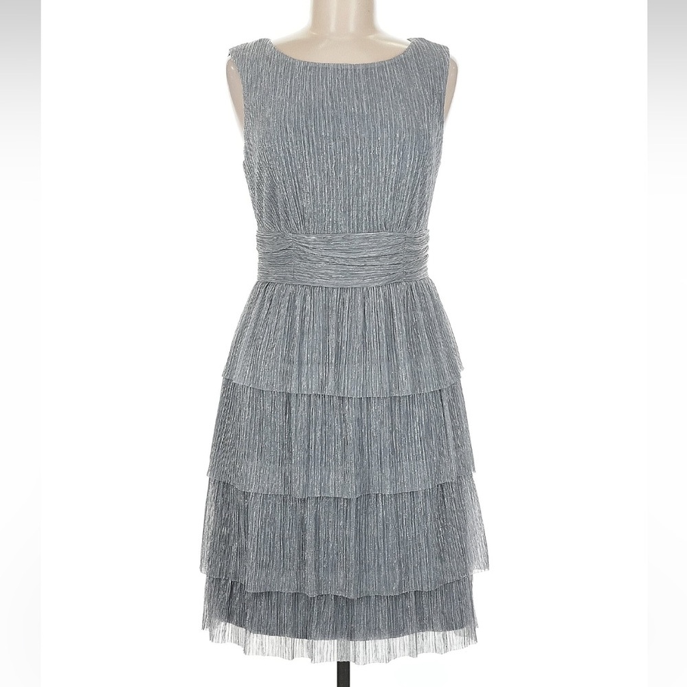 Sleeveless Silver with Gray underlay Tiered Dress size 8 Connected Apparel